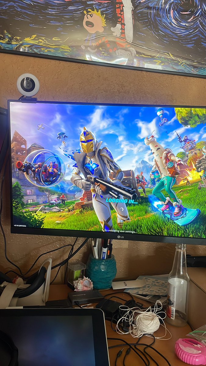 5Keeg30's tweet photo. My boyfriend convinced me into getting and playing fortnight https://t.co/PzOBDXg02r
