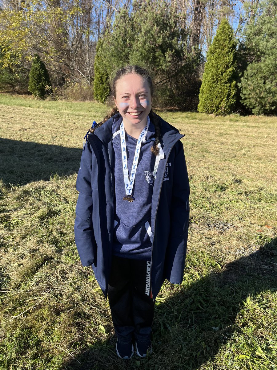 Junior Ava Burl was a state medalist & placed 8th overall in the D3a race. Congrats to @TritonTrackXC Girls on finishing 7th overall and qualifying for the @MIAA033 States next week at Fort Devens! @KGaud123 @BostonHeraldHS @GlobeSchools @MSONEWSports @TritonHighSchl