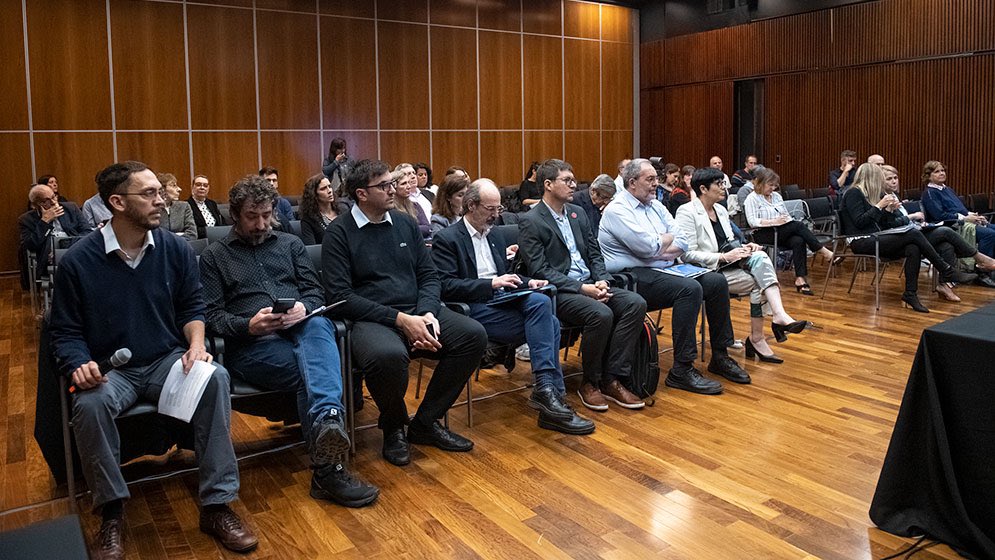 Gracias a todos los que participaron de este evento en forma presencial y virtual!
Esperamos que lo hayan disfrutado tanto como nosotros! 
Un especial agradecimiento a todos los presentadores!
👏 Éxito total 👏
Si estuviste presente déjanos tus opiniones 👇