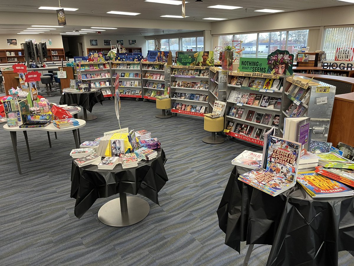 ArthursMedia's tweet photo. Saddled up and ready to go… don’t miss the AMS Book &amp; Maker Fair this week!
WANTED: readers 🤠 🤠 🤠 https://t.co/iH8ErFp7fJ