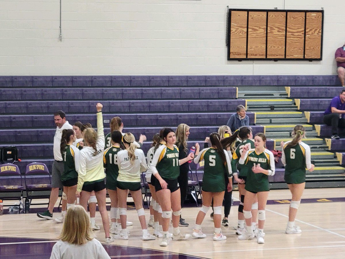 ForestHillsSD's tweet photo. FH Lady Rangers ADVANCE!!!!!!!!! https://t.co/M6Q6WaeS9c