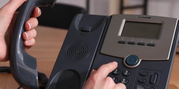 5 Questions to ask before upgrading to VoIP bit.ly/3PkCJYo