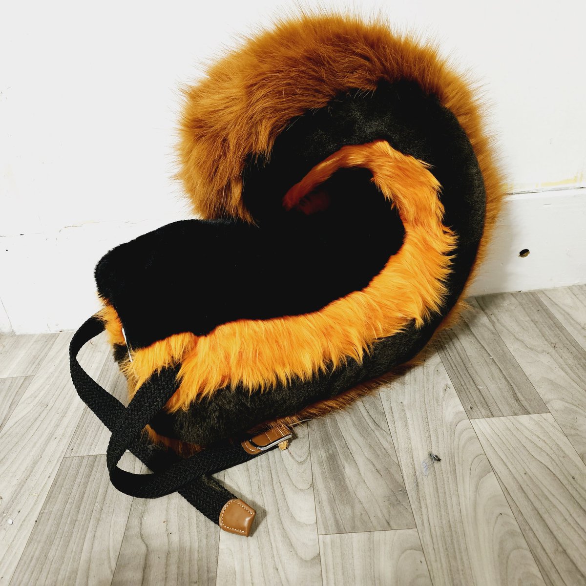 FullFur's tweet photo. Pretty curl finished up last week, hidden belt loop, and is wagable without sag! 

#fursuit #fursuitmaker #furries https://t.co/Ym8adCVfBN