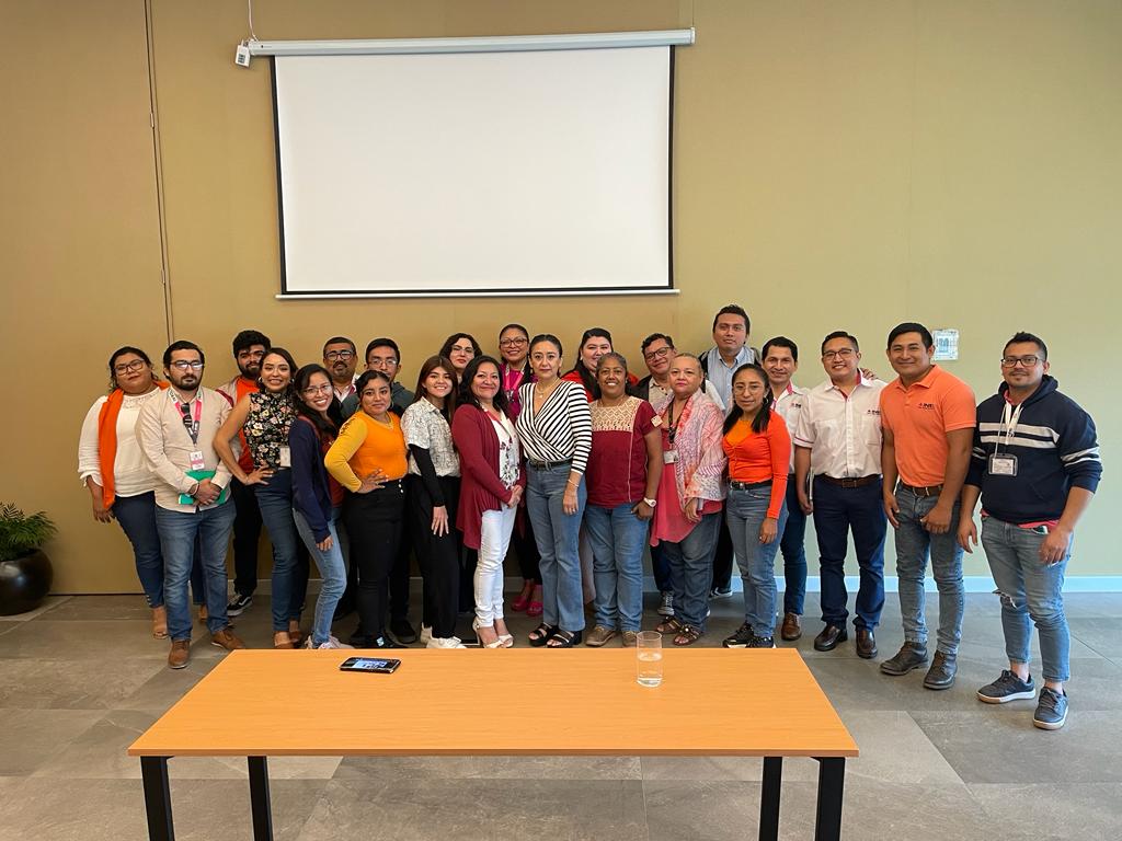 Taller de capacitación para el personal de nuevo ingreso a las Vocalías de #CapacitaciónElectoral y #EducaciónCívica del #INE, inaugurado por @sandenis67 Delegado en #Yucatán, en camino a las #Elecciones2024MX #MiINENosUne #CEyEC #ECAE