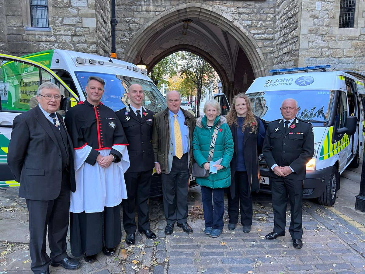 Ten years after the loss of much loved @stjohnambulance MRT #volunteer George Bairstow, a dedication ceremony took place today at @StJohnsGate. These new and refurbished vehicles, (significantly funded by gbct.org.uk) will help SJA MRT continue its specialist work.