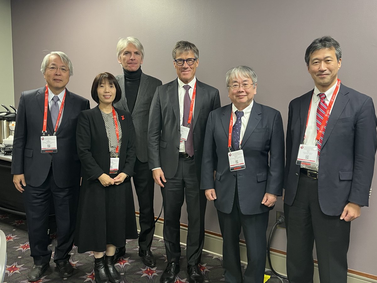 JCIRC_IPR's tweet photo. ESC-JCS Leadership Meeting @ AHA2023
#JCIRC_IPR #AHA2023 #escardio https://t.co/Dw7SDtrZRE