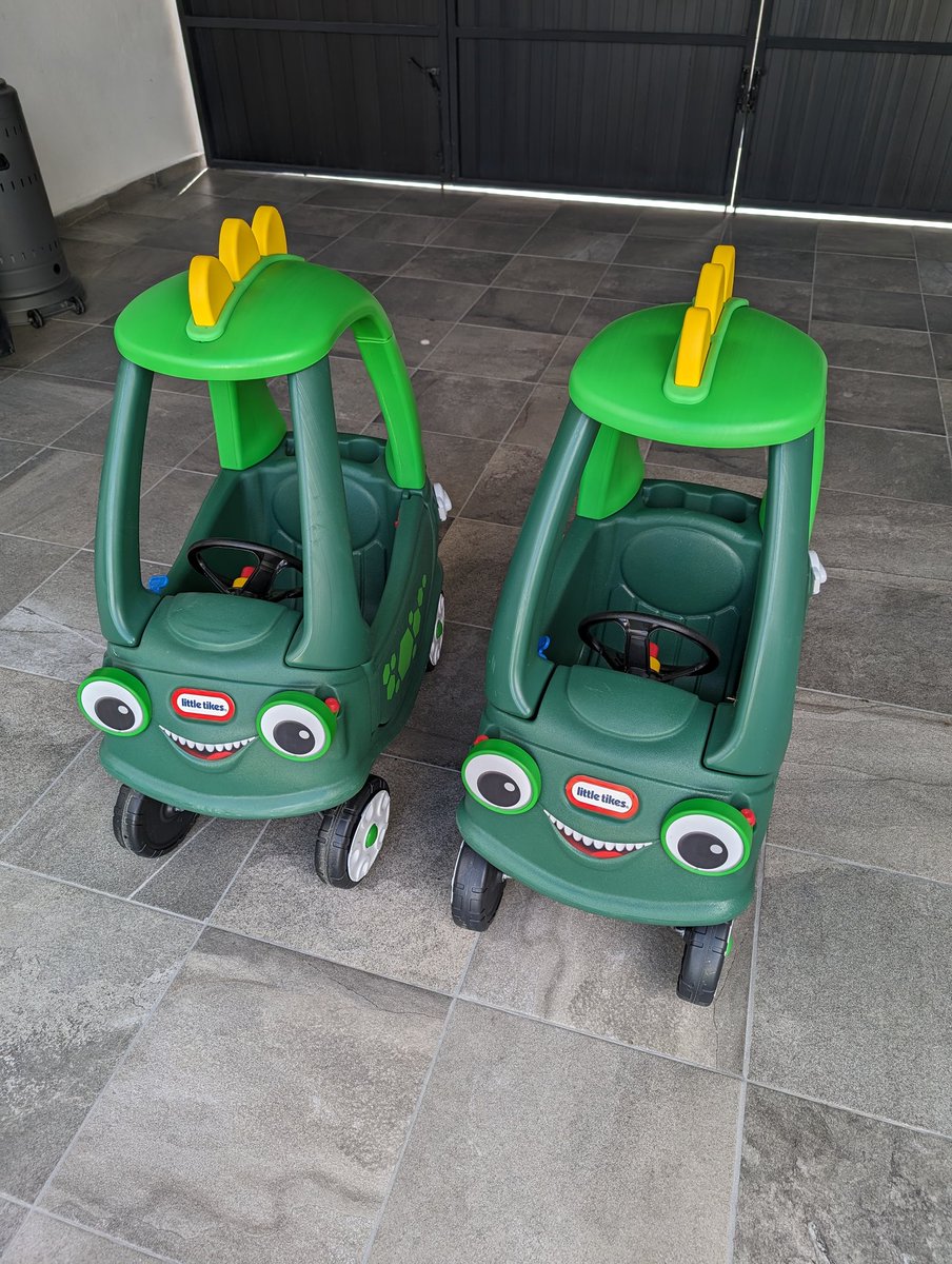 mooymx's tweet photo. Productivo sábado por la mañana armando éstas monedas.
Mis enanos van a estar felices con sus @LittleTikes https://t.co/gv01vANAlZ