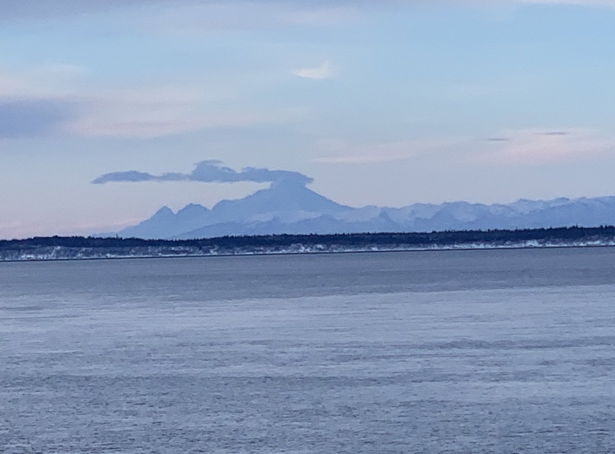 gomer2323's tweet image. The view from the middle of Cook Inlet. #GotSnow❄️⛄️🥶