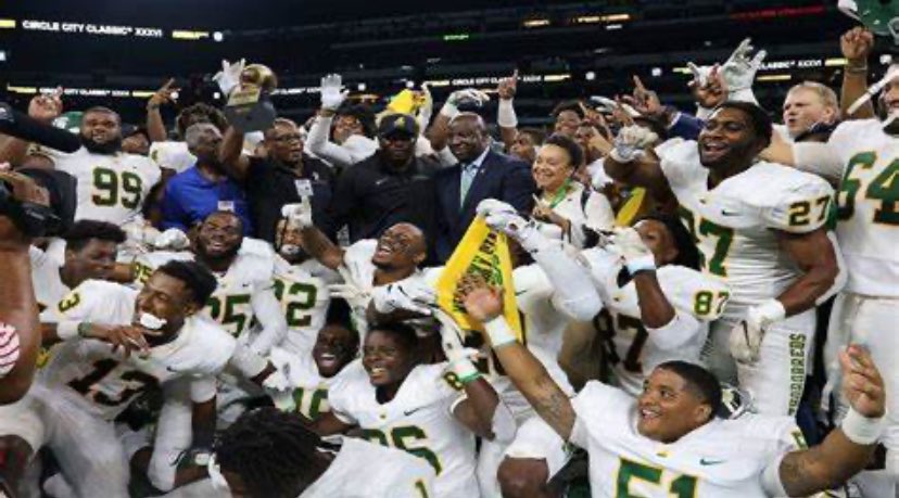 ✞ AGTG ✞ IM BLESSED TO RECEIVE OFFER FROM KENTUCKY STATE UNIVERSITY
<a href="/CoachEChambers/">Earl Chambers</a> <a href="/KYSUFB/">Kentucky State University Football</a>