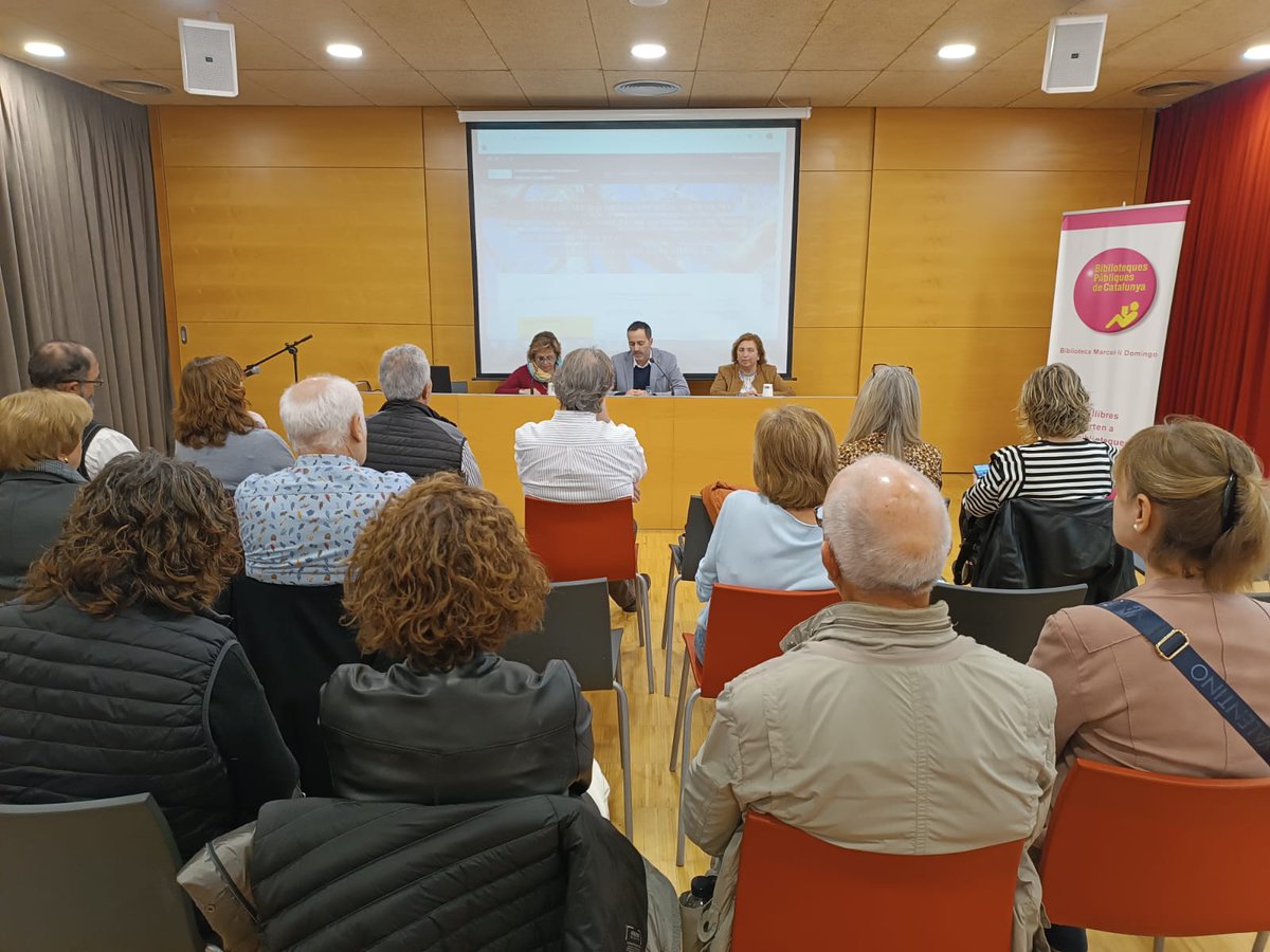 FCACU1's tweet photo. Iniciem la Setmana UNESCO amb la Trobada de Tardor de la #FCACU a Tortosa. Al matí sessió de treball a la Biblioteca Marcel·lí Domingo, i a la tarda visita a l’Espai Cota 0.
#SetmanaUNESCO2023
#TrobadaDeTardor https://t.co/DtvT0p7pcL