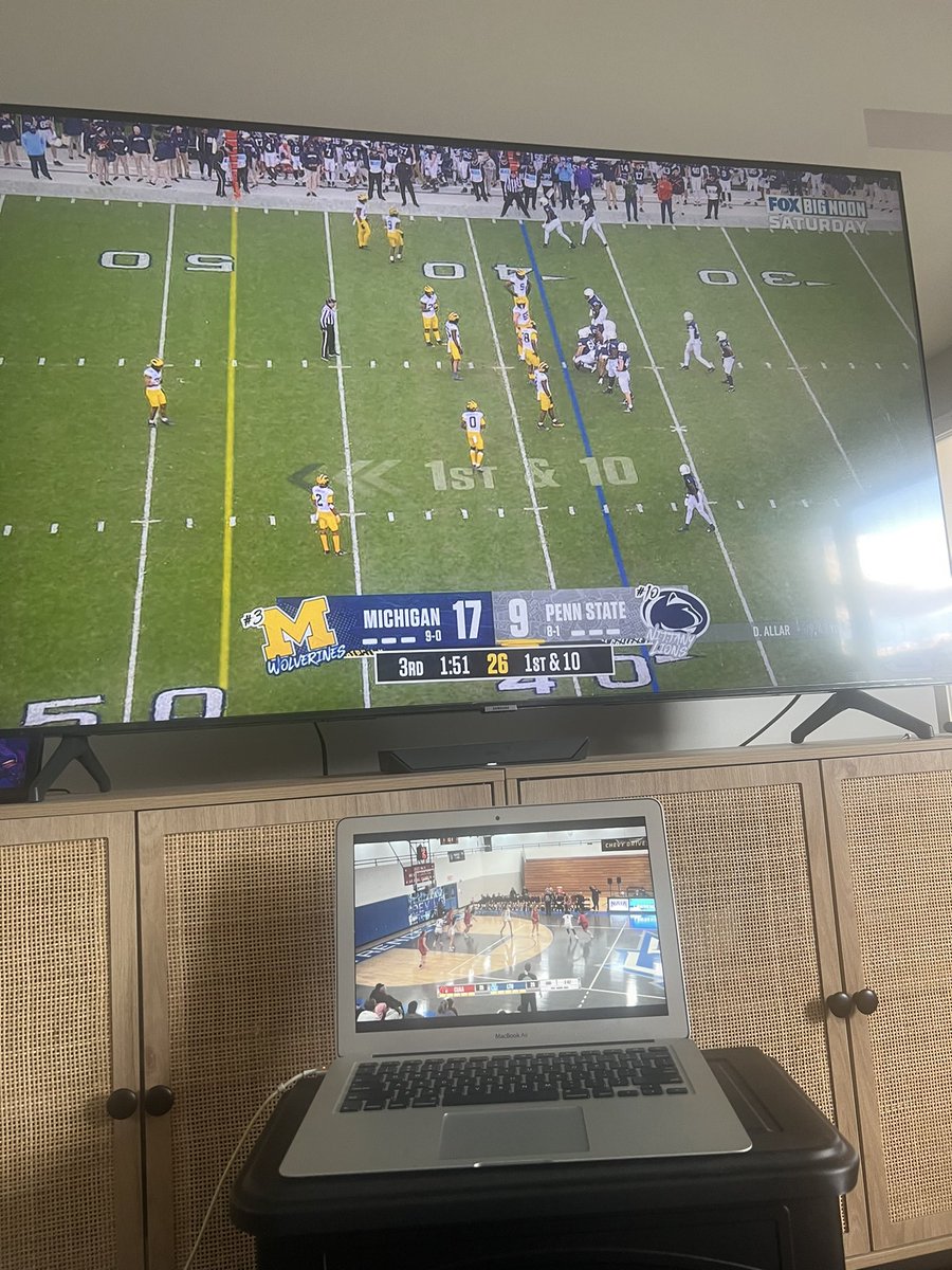 Coach Keith Wade (@wadesworld32) on Twitter photo UofM football is priority ใฝ๏ธ
Family and Basketball is life!!
Letโs go <a href="/concordiawbb/">Concordia University WBB</a> get the DUB UofM football is priority ใฝ๏ธ
Family and Basketball is life!!
Letโs go <a href="/concordiawbb/">Concordia University WBB</a> get the DUB