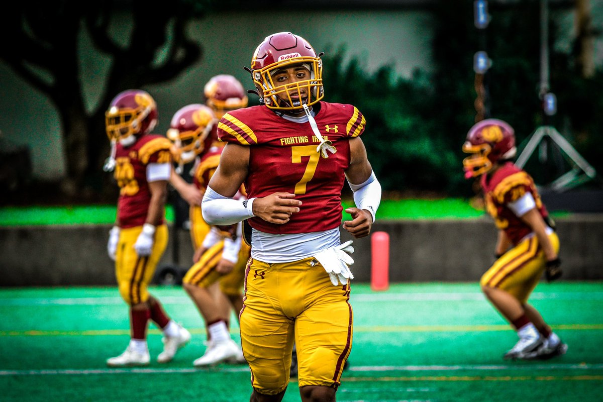 antone_araujo's tweet image. Honored to be named 1st team Safety for the second year and 2nd team Quarterback as well! @ODeaAthletics @BrandonHuffman #rollirish