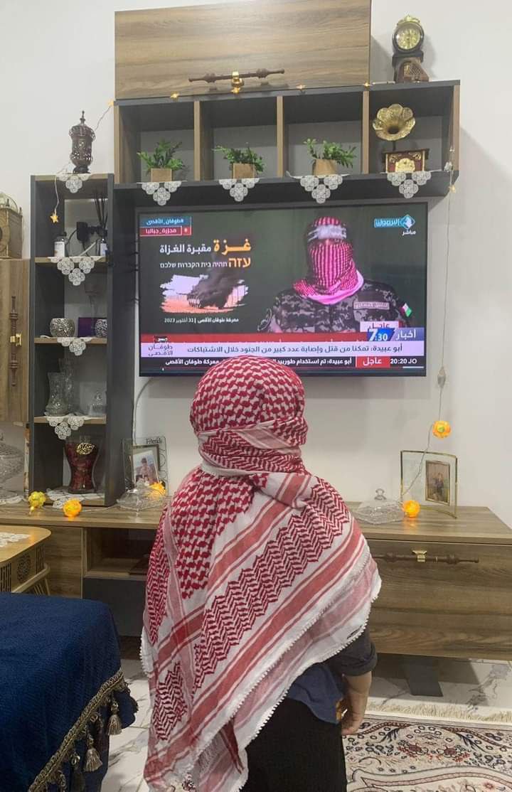 ThisahmedR's tweet photo. "Abu Obaida" the love of Muslim Ummah ❤️ https://t.co/7lHk34eQmq