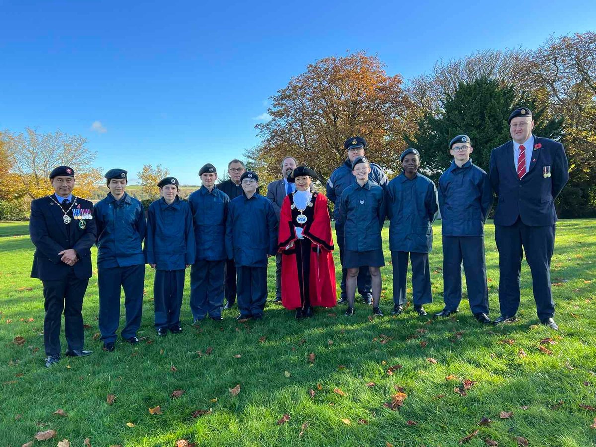 Thank you so much for joining us to commemorate #ArmisticeDay
#WearingOurPoppiesWithPride
#MedwayRemembers