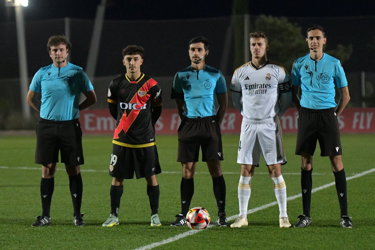 RayoVallecano's tweet image. ⏹️ FINAAAAAAAAL. El Rayo B consigue los tres puntos en Valdebebas.

Real Madrid C 0️⃣
Rayo B 1️⃣