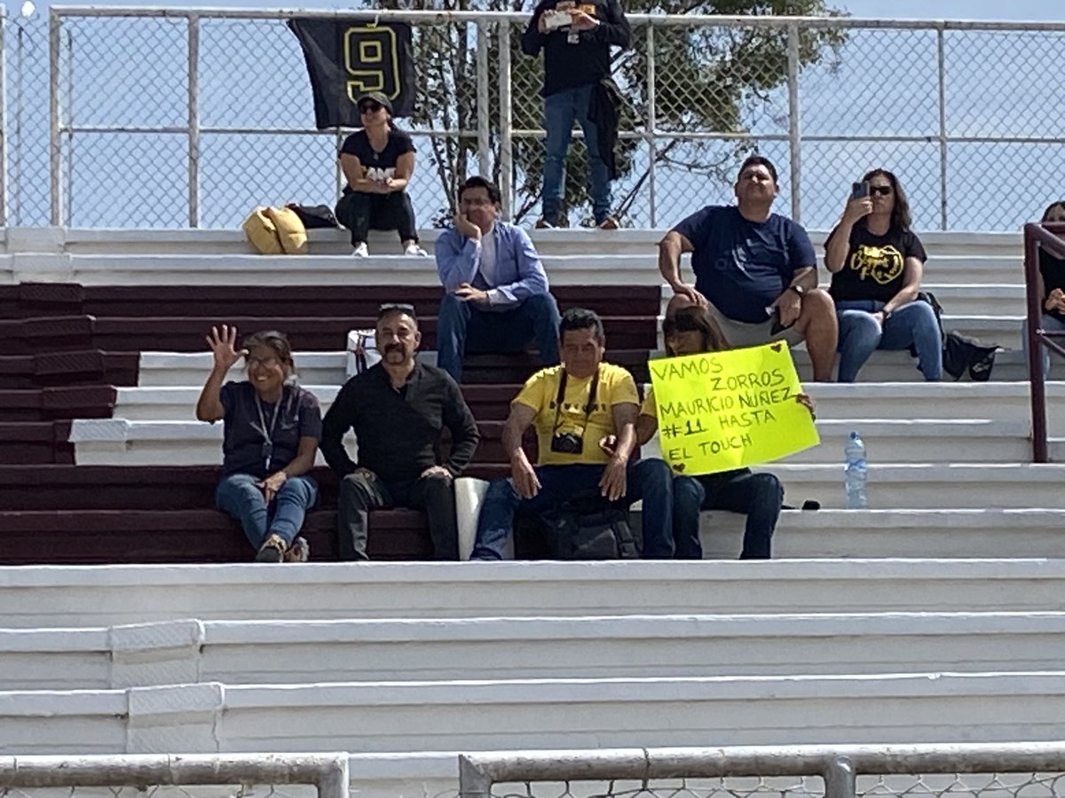 PassionFilmsFBA's tweet photo. La afición de @ZorrosCetys Mexicali apoyando a su equipo en la CDMX en duelo contra @BuhosIpn #LigaMayor @OnefaOficial https://t.co/oAk0KzVlEf