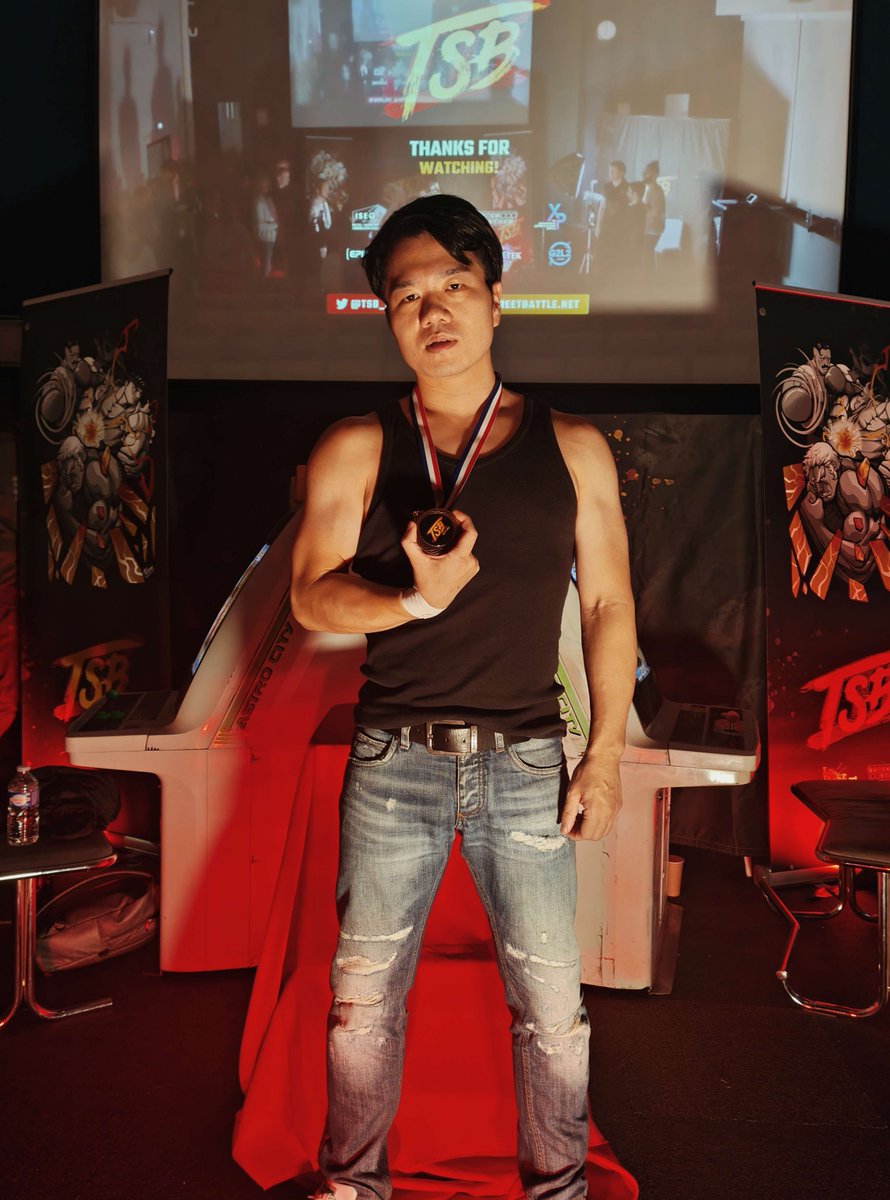 🏆 HE DID IT! For this first edition, the trophy stays in France: Yaz is your TSB champion !

Congratulations to Niabanh and Kuni for their respective second and third places 👊

🥇 <a href="/Yaz_3rd/">CERBERUS | Yaz 👑</a>
🥈 <a href="/Niabanh/">Niabanh</a> 
🥉 <a href="/kuni3rd/">くに</a> 

See you tomorrow at 10:00 AM UST+1 for the 3v3 Team Battle!