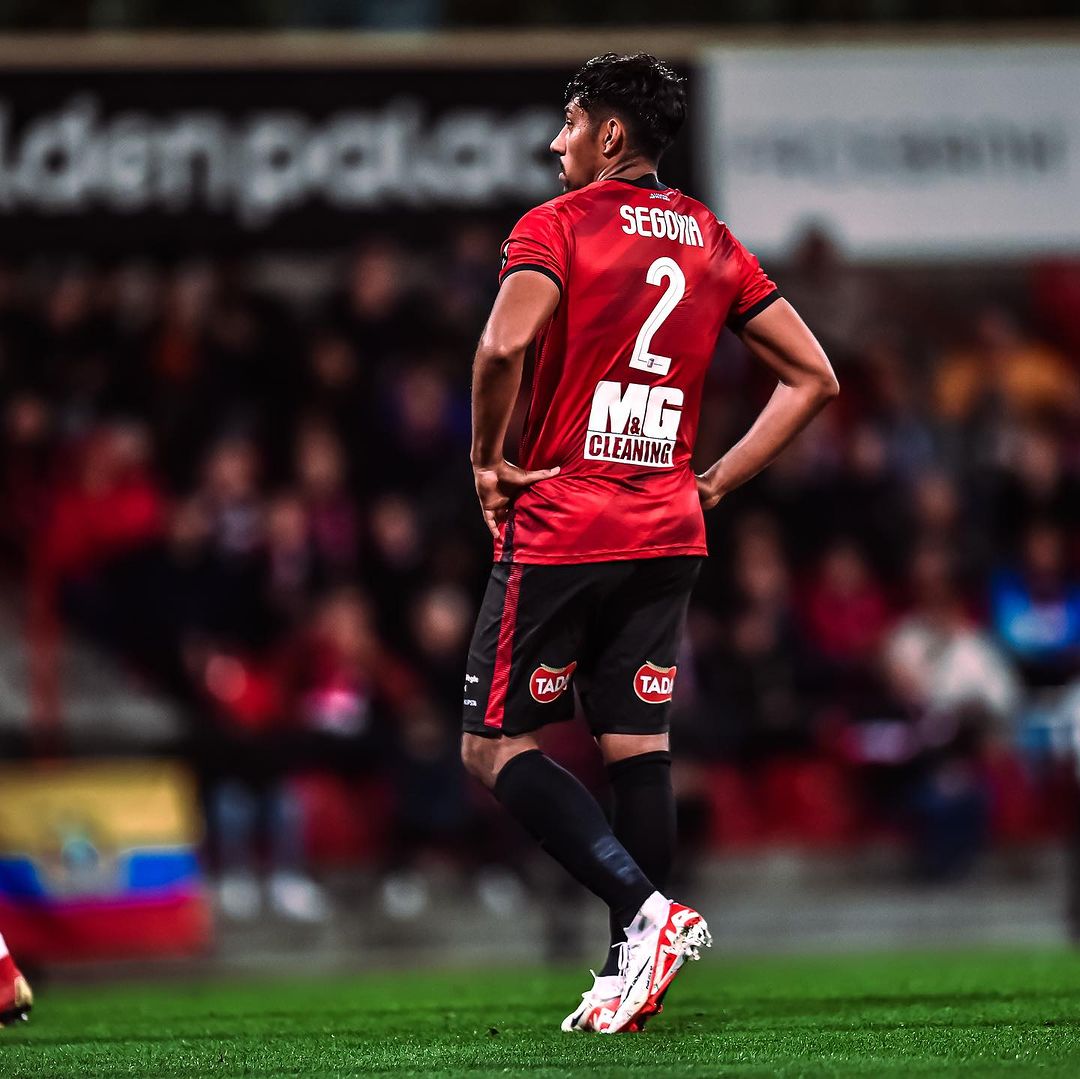 WinStatsEc's tweet image. 📊⚽️🔥#DatoWinstats | El partido de Luis Segovia🇪🇨 en el triunfo de @RWDMolenbeek ante el #KASEupen en #Bélgica:

🔸1°en acciones (80)
🔸1°en pases completos (61)
🔸3/4 duelos ganados
🔸90% efectividad de pases
🔸1⃣Remate
🔸4⃣Recuperaciones