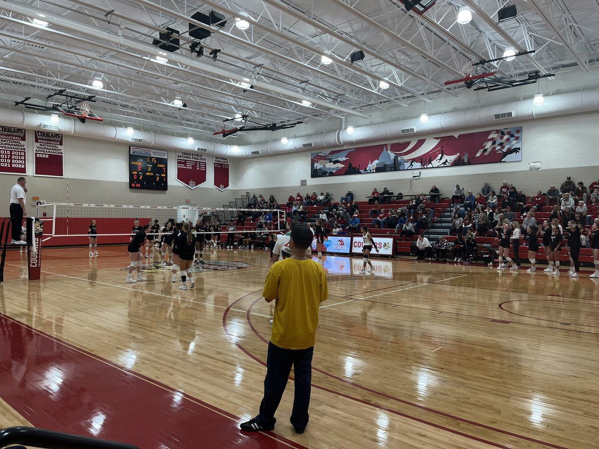 IUKWBB's tweet image. We got a game at 6 pm, so tons of time to come support @IUKVB. Let’s go Cougars!