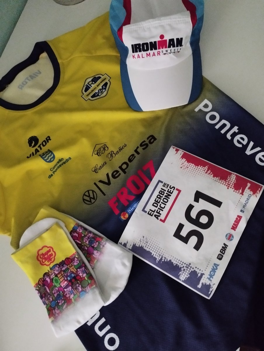 Con la gorra del #IMKalmar y los calcetines de <a href="/SorayaMuoz/">Soraya Muñoz</a> , mañana, nada puede salir mal. A por la marca para la San Silvestre!! Que este año hay incluso más cuesta abajo 😂😂😂