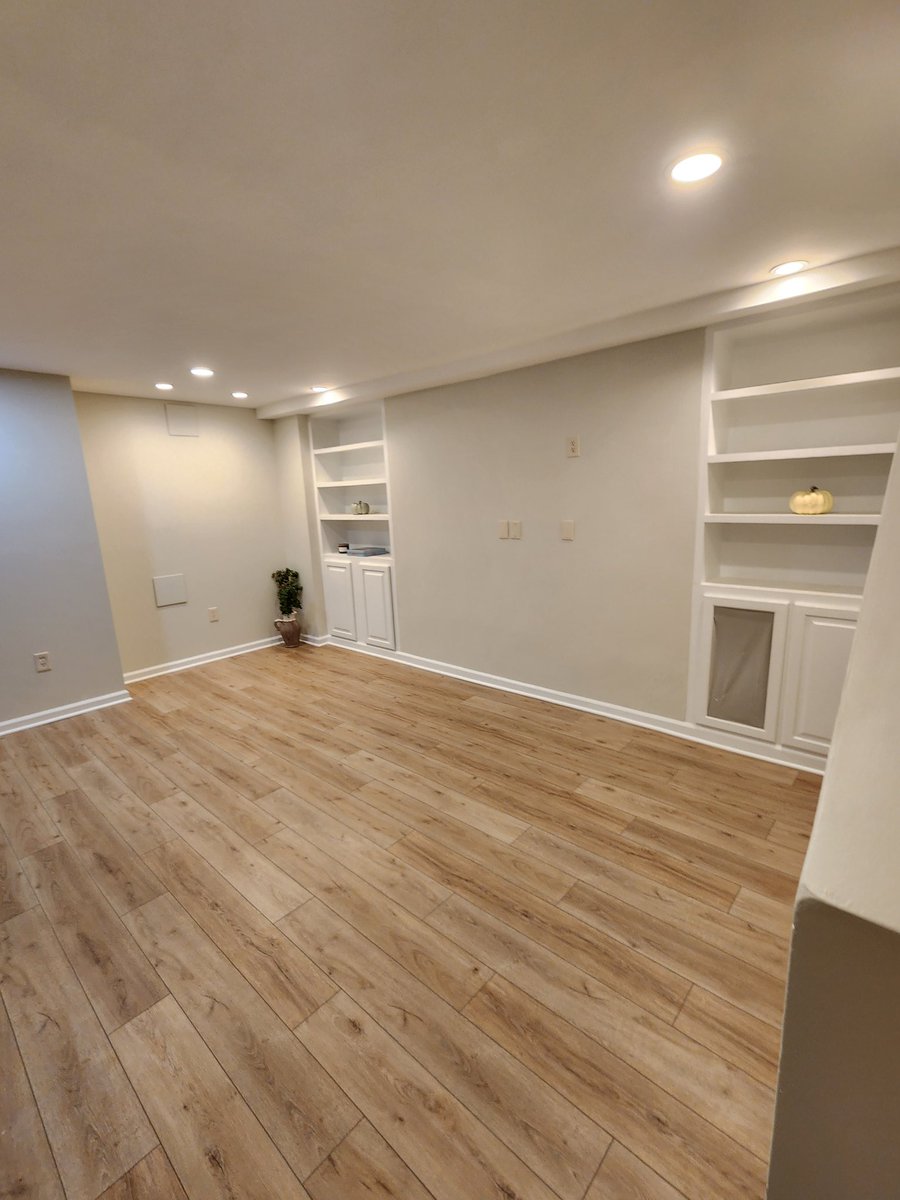 Scott Roberts (@scottrobertsdc) on Twitter photo at today's 41 Hanover Place NW open house, offered at $889,000
close to <a href="/RepublicCantina/">Republic Cantina</a>, <a href="/Chapman_Stables/">Chapman Stables</a>, <a href="/SonderStays/">Sonder</a>, <a href="/HarrisTeeter/">Harris Teeter</a> + more
listing agent is <a href="/petergrimmdc/">petergrimmdc</a>
#realestate
<a href="/hanoverDC/">Hanover Area Civic Association</a> <a href="/TruxtonCircle/">Truxton Circle, DC</a> #BloomingdaleDC 🏡 at today's 41 Hanover Place NW open house, offered at $889,000
close to <a href="/RepublicCantina/">Republic Cantina</a>, <a href="/Chapman_Stables/">Chapman Stables</a>, <a href="/SonderStays/">Sonder</a>, <a href="/HarrisTeeter/">Harris Teeter</a> + more
listing agent is <a href="/petergrimmdc/">petergrimmdc</a>
#realestate
<a href="/hanoverDC/">Hanover Area Civic Association</a> <a href="/TruxtonCircle/">Truxton Circle, DC</a> #BloomingdaleDC 🏡