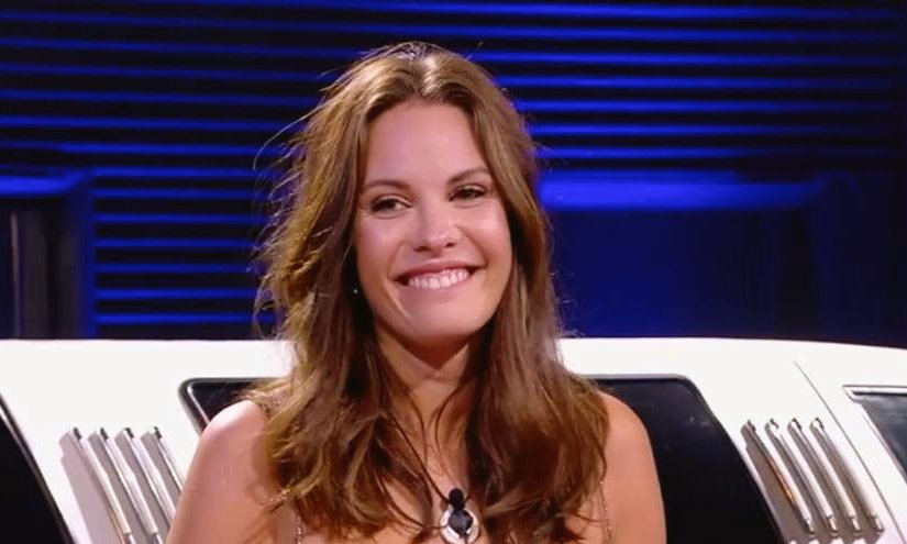 Elegidx's tweet photo. ¿Con quién te quedas?

🔄 Carmen 

❤️ Jessica

#GHVIP11N #GHVIP12N https://t.co/01cVXsIeIu