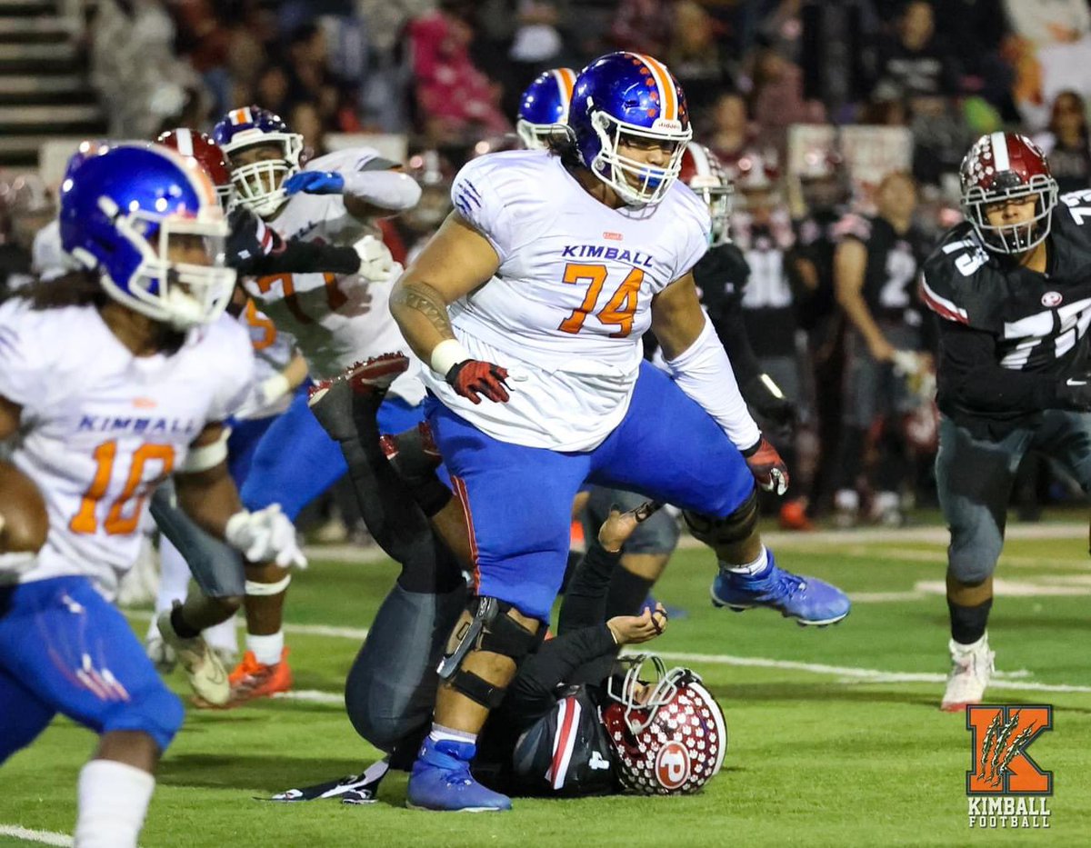 Coach Sauers 🏈🦍 tweet media