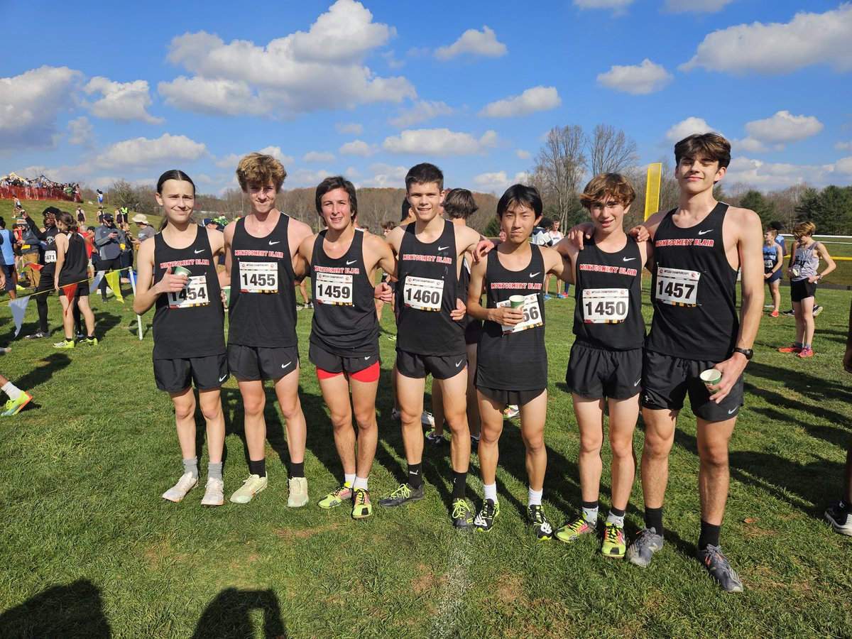 Mrs_A_Bosse's tweet photo. BLAIR XC at the 2023 MD State Meet! Girls placed 10th and Boys 7th. Medalists were Alex (17th), Erich (18th), and Julia (19th). Congrats to all for an outstanding season! https://t.co/Yn2N4bzKGI