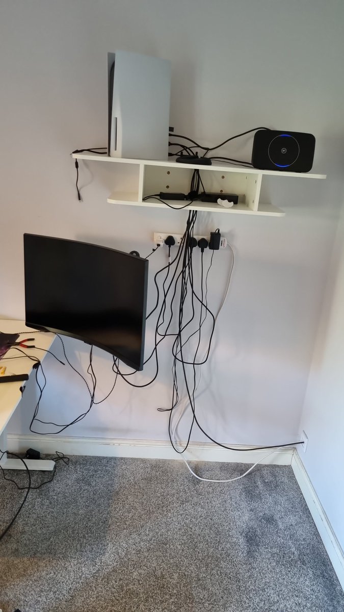 Big__Lurch__'s tweet photo. Productive day today! setting up my gaming corner #Gaming #DIY #Makita #Homcom #Clean #MW3 #EAFC #FC24 #Groot #Gamer #PS5 #G7 #NobleChair https://t.co/J5SCE06eQ8
