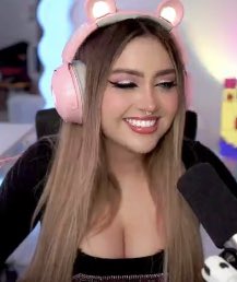 ¡Rivis y Abi son equipo en el torneo de Rubius! ✨

— Corran a verlas 👀