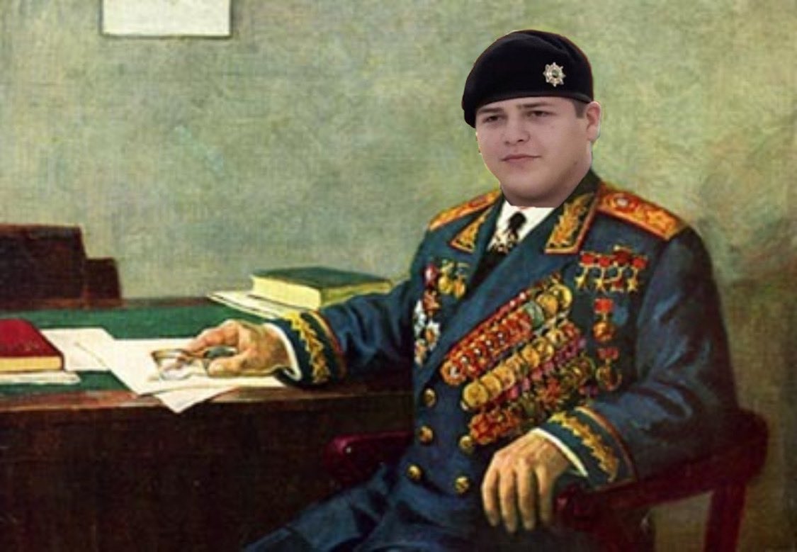 Шел сынок Рамзана вдаль.
На груди была медаль:
За заслуги за победы,
За иранские мопеды.

За Ислам и за Коран,
За проперженный диван.
Две медали патриота,
Знак за выстрел с разворота.

Орден "Папин онанист",
"Наш великий гуманист",
"Лучший мировой атлет",
"Девственник в 17 лет".