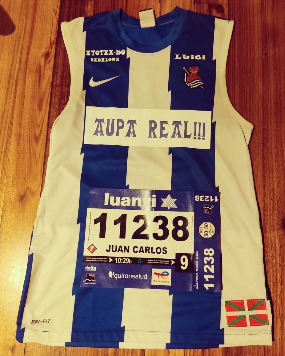 BADANOSTI's tweet photo. Mañana corro mi sexta @BSS_Fortuna 
Viajo desde Badalona con mi camiseta de la @RealSociedadEUS 
Es mi mayor ilusión presumir de colores en mi segunda casa, Donosti con su gente.
Así que vamos a disfrutar al máximo y celebrar las 2 victorias de esta semana  🤍💙🤍💙
AUPA REAL !!! https://t.co/FNAfdSZBl8
