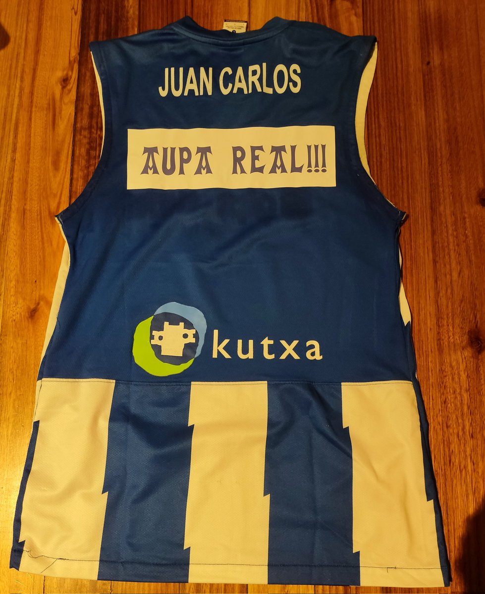 BADANOSTI's tweet photo. Mañana corro mi sexta @BSS_Fortuna 
Viajo desde Badalona con mi camiseta de la @RealSociedadEUS 
Es mi mayor ilusión presumir de colores en mi segunda casa, Donosti con su gente.
Así que vamos a disfrutar al máximo y celebrar las 2 victorias de esta semana  🤍💙🤍💙
AUPA REAL !!! https://t.co/FNAfdSZBl8