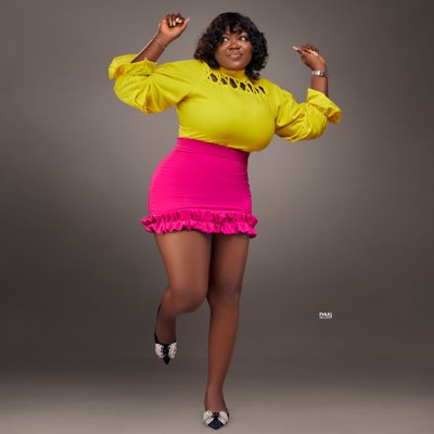 Starseams's tweet photo. #NewProfilePic https://t.co/1vT95f6Asa