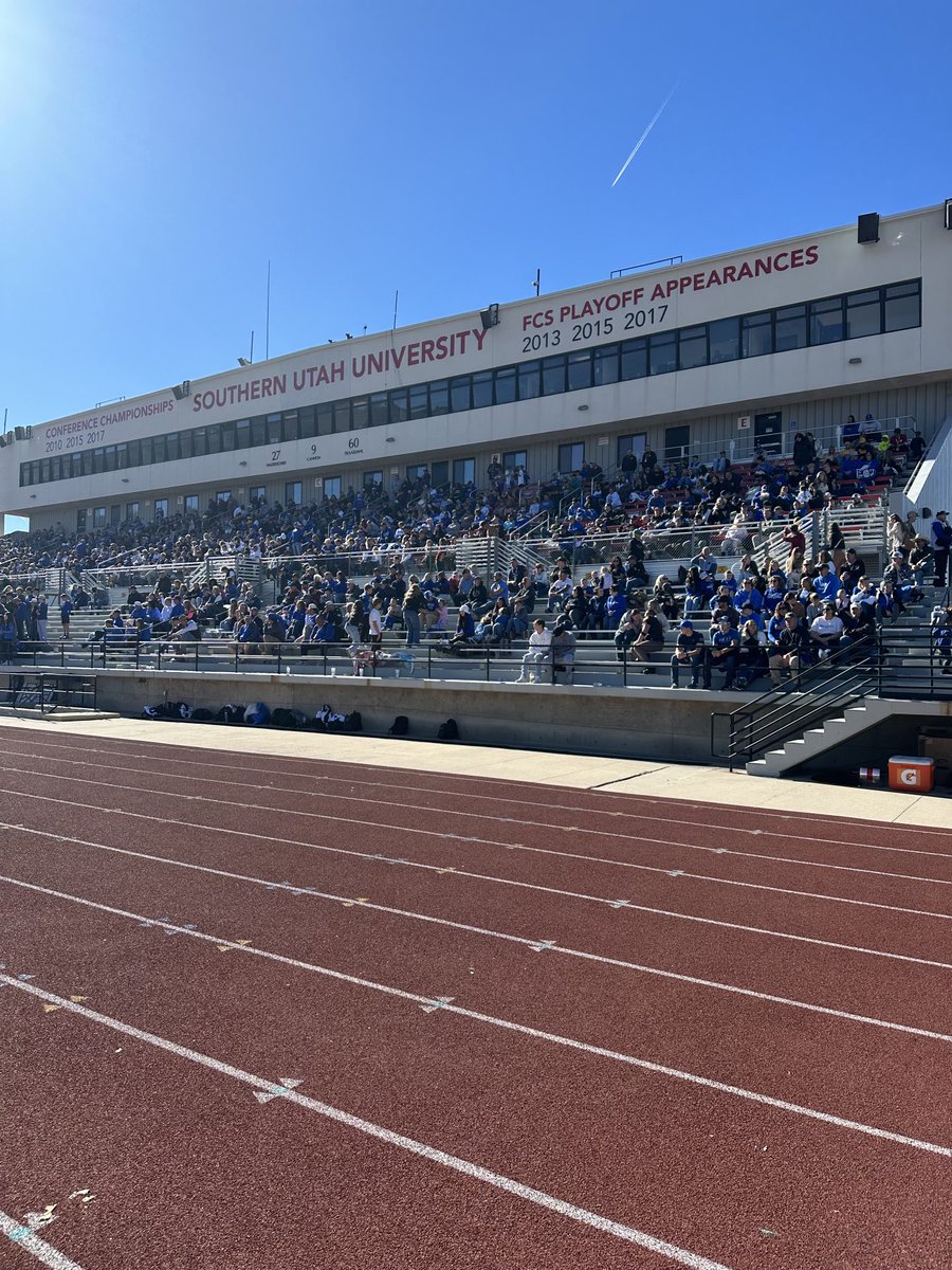 In Cedar City watching 1A championship.   Waiting for Richfield vs Manti 3A Championship.  Big crowd on hand.