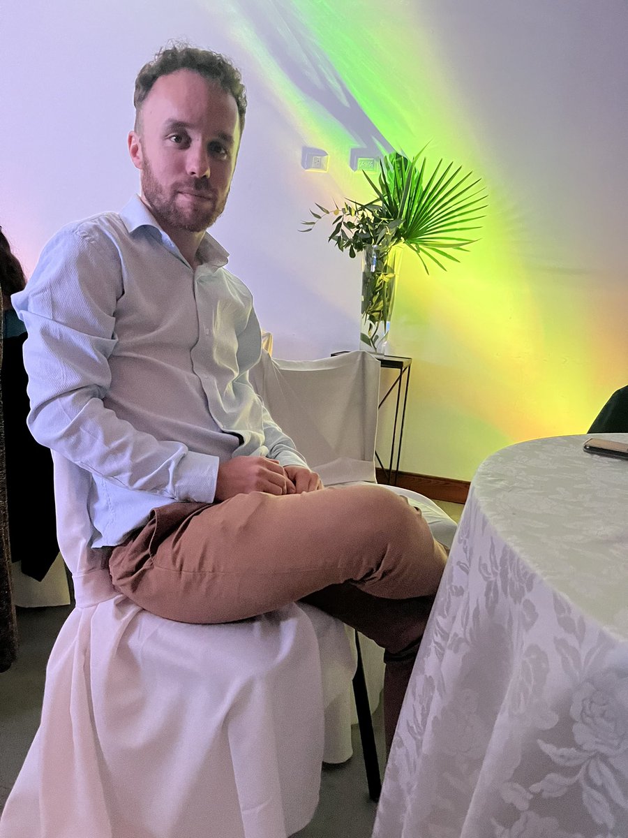 bovtincho's tweet photo. - ¿Por qué tan elegante, Tincho?
- Hoy se retira el goleador de nuestras vidas, muchacho 🇱🇻
#SANDHISTÓRIC9 #TODOSCONLA9 https://t.co/XK46fqGI6o