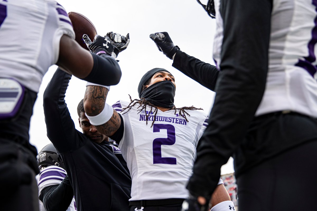NUFBFamily's tweet photo. Sharpening the horns 😈 https://t.co/4DmV0ZcYuH
