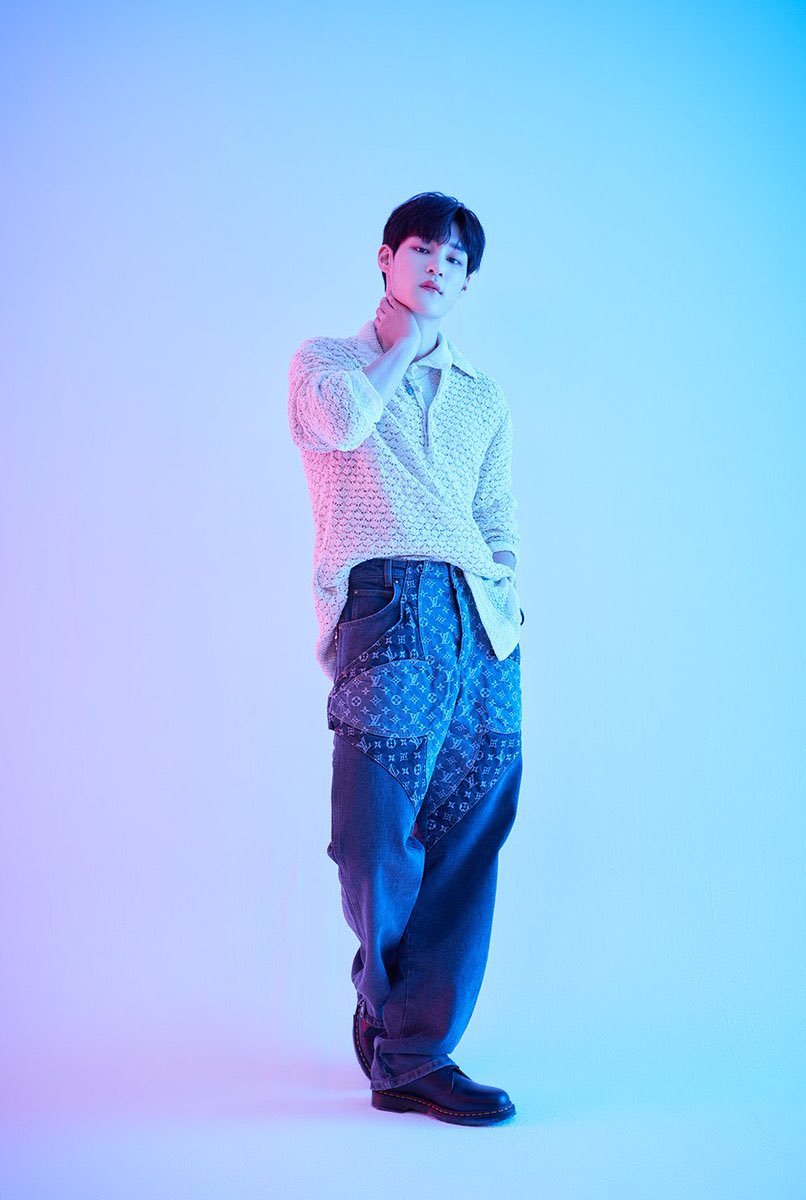 TaehoonFrance's tweet photo. • 📸

TAN JAPAN PRE DEBUT MINI ALBUM『Proxima』2023.12.26 Release !
B TYPE : PROFILE PHOTO
#TAEHOON

©️| @tan__japan 

#️⃣| #TAEHOON #방태훈 #CLIMIX #wildidol #ToAllNation #탄 #TAN #PROXIMA https://t.co/gMardPNNmH