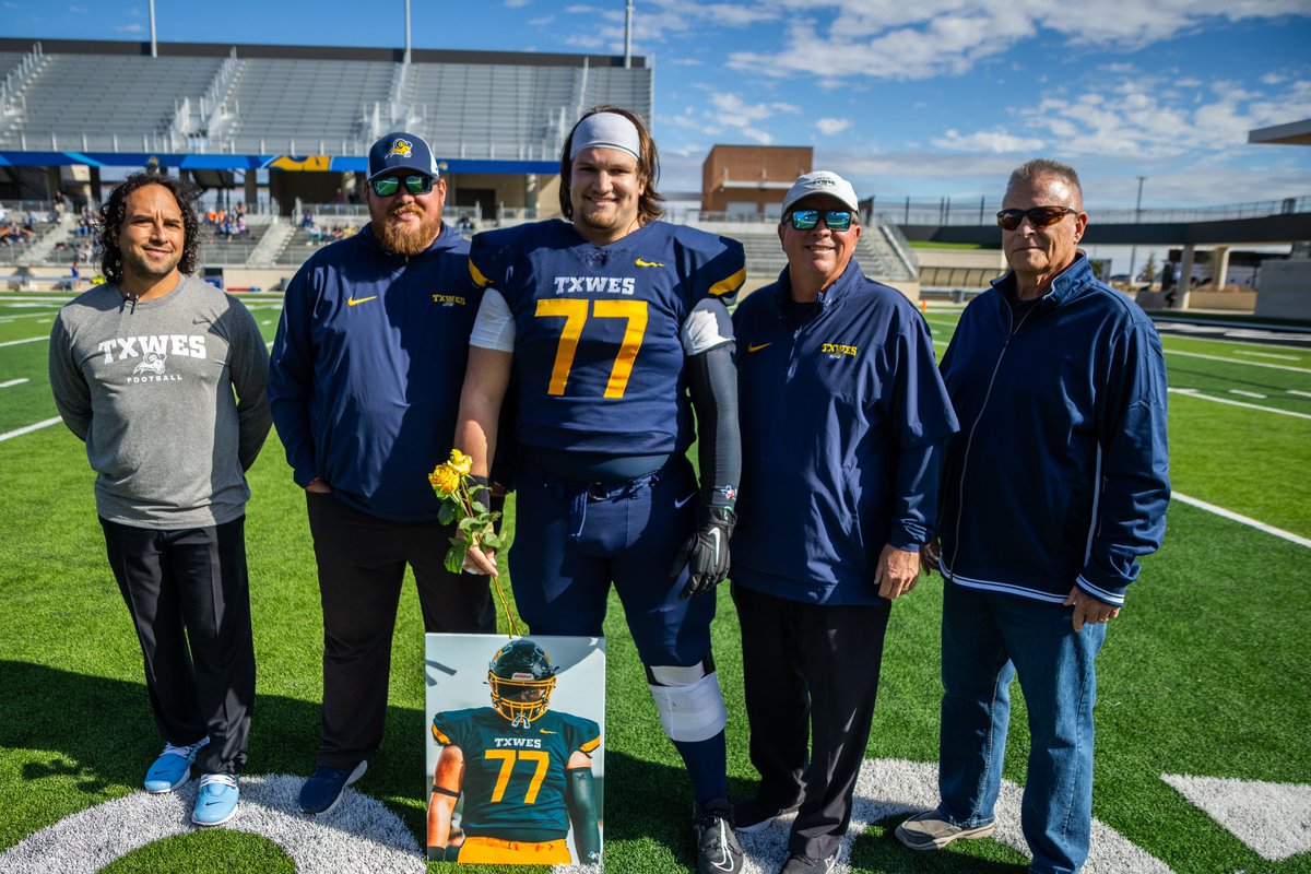 TxWes Football tweet media