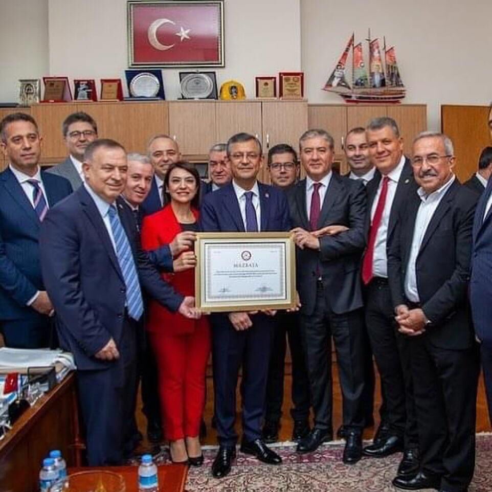 Değerli dostumuz, yol arkadaşımız,  CHP Gençlik kollarında başlayan uzun yolculuğu mücadele azmi ve kararlılığı ile sürdürerek mesleği, halk sağlığı ve ülkesi için çalışan Ecz. Gamze Taşcıer bugün CHP Genel Başkan Yardımcısı olmuştur. Çok mutlu ve gururluyuz. başarılar diliyoruz.