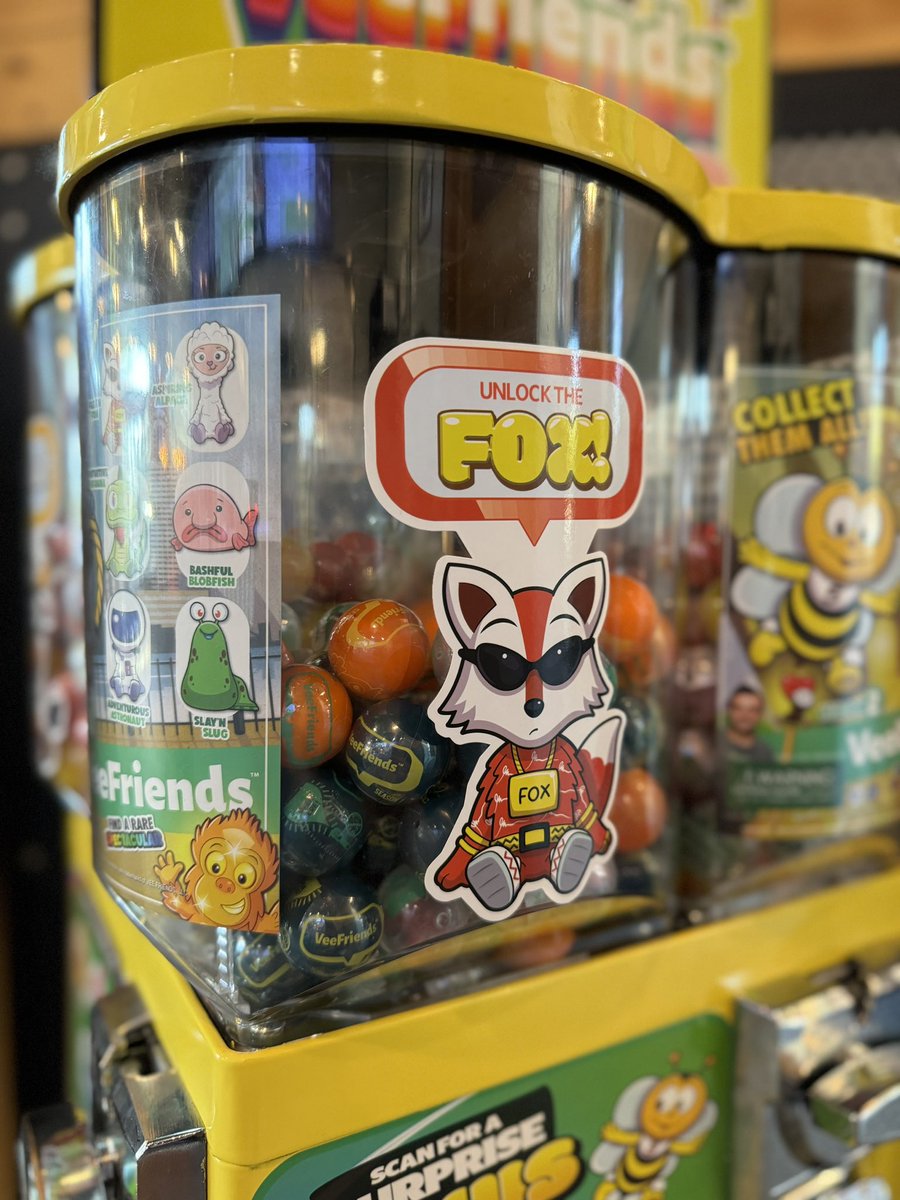 Update: 🎉These #VeeFriendsMinis are selling great at my local <a href="/BurgerFi/">BurgerFi</a> Winter Garden, Florida 🤙🏽✨

Being right by the register has been key with lots of parents ordering food and kids waiting in line wanting to buy mini’s.

#VFminis #VeeFriendsVending