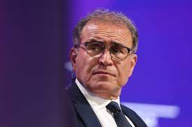 Tiến Sĩ Nouriel Roubini đã phát hành token 'Atlas Climate Token', một stablecoin được neo với danh mục tài sản thực giới, bao gồm bất động sản, hàng hóa, trái phiếu và vàng, kết hợp cả TradFi và DeFi.