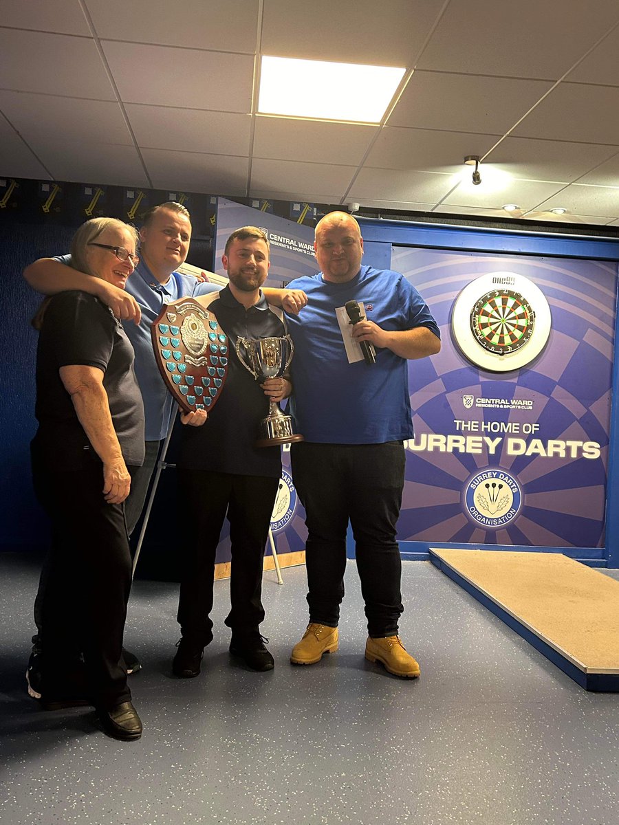 The Darting Nerd tweet media