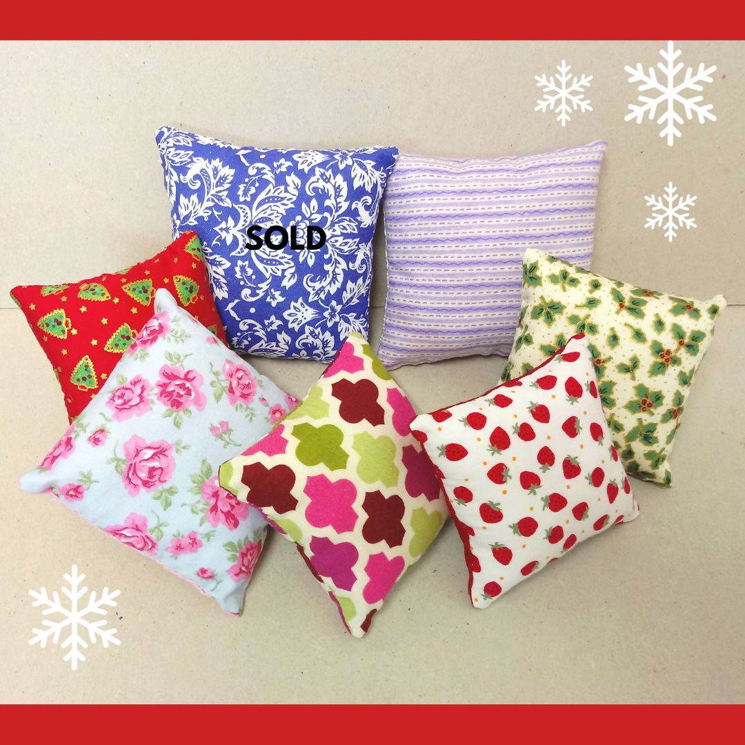 Pin cushions in various colours and patterns. Handmade in cotton fabric and firmly padded. A lovely sewing accessory or perfect as a Christmas gift idea. #madeincornwall #pincushions  #shophandmade #buyhandmadethischristmas #giftforher #pincushion etsy.com/uk/shop/Kernow…