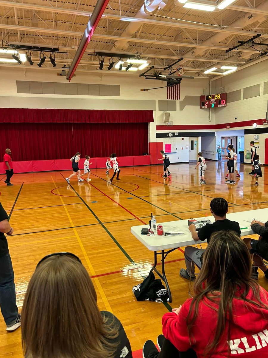 AReveter's tweet photo. First game of the season for our Junior Special Olympics basketball team! #Y115 #WeAreYorkville #YorkvilleSpecialOlympics #Yorkville115 https://t.co/KZLKxnqbLd