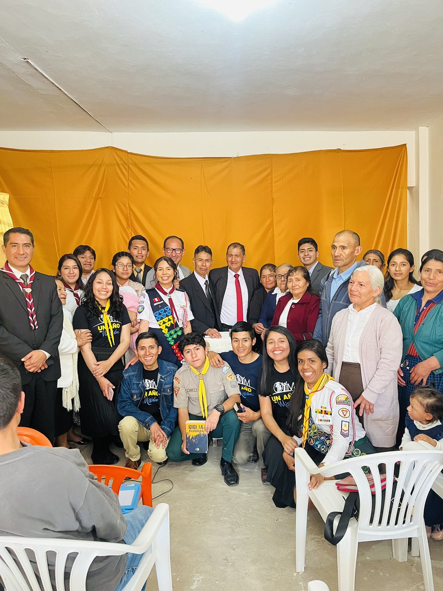 ✅Día histórico al organizar el Grupo Organizado el Triunfo fruto del trabajo de los jóvenes voluntarios #OYIM que dedicaron un año para trabajar como voluntarios en Cajamarca  
✅Están dejando 2 clubes: Uno de Aventureros y otro de Conquistadores y una feligresía de 25 miembros.