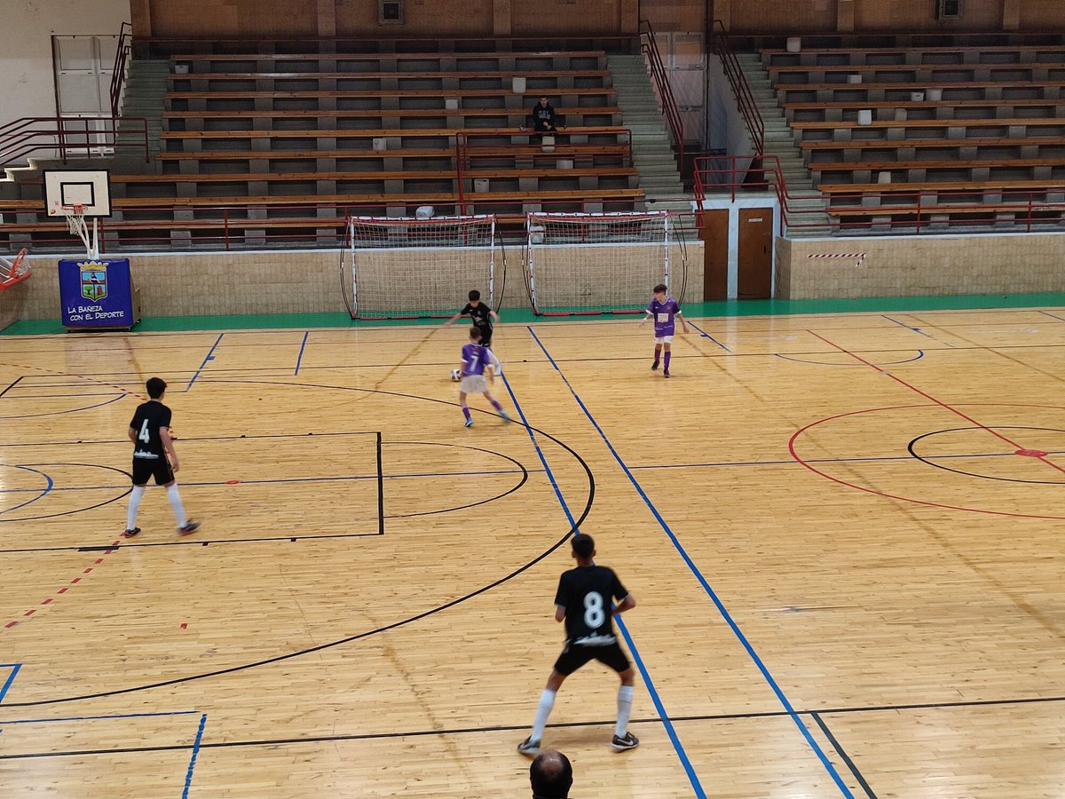 trescolumnascd's tweet photo. Resultados Regionales

Cadete Regional 
@baneza_la 5️⃣
III Calzados Jorvi 6️⃣

Infantil Regional
@baneza_la 2️⃣
III Residencial Caracillo 6️⃣

Doblete de victorias de los dos conjuntos regionales en tierras leonesas 👏🏻👏🏻 https://t.co/TyKouNf5fH