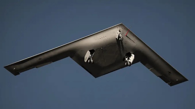 B-21 Raider first flight Nov. 10.

avweb.com/aviation-news/…