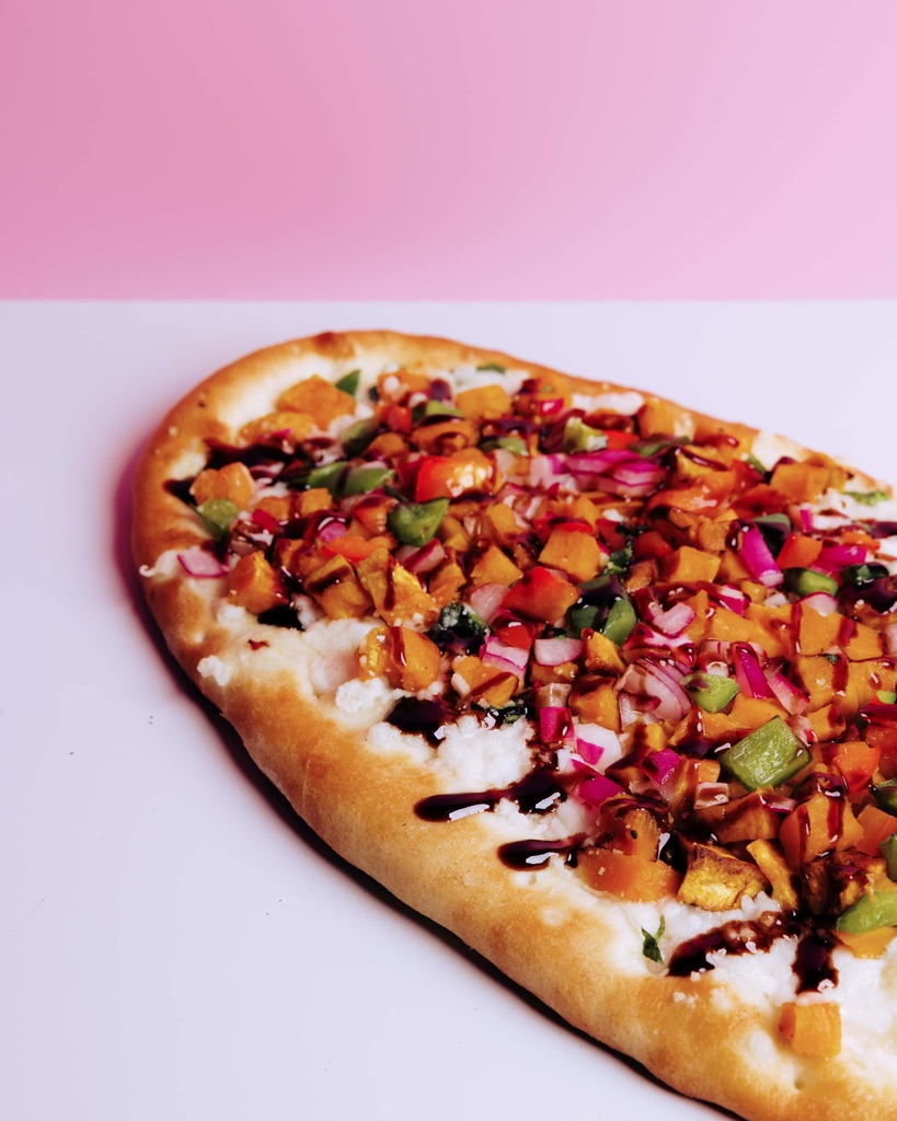 27clubcoffee's tweet photo. You’re lookin’ at a slice 🍕 of heaven. 🤩 Pull up &amp; try our stone oven pizzas for just $9.00 through tomorrow, 11/12! 🤤 #ClevelandPizzaWeek

#27ClubCoffee #FoodReels #PizzaLovers https://t.co/TX2B5acrPq