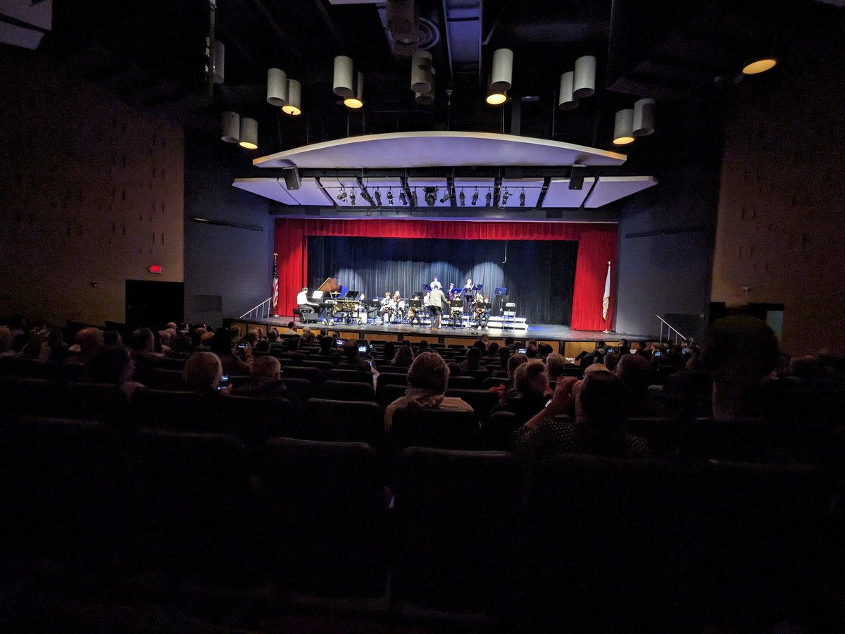 A great day for jazz education at today's <a href="/ILMEA1/">Illinois Music Education Association</a> District 1 Honor Jazz Festival! Thanks to <a href="/HFHS59/">HF High School</a> for being amazing hosts, and congrats to all these awesome students, especially <a href="/JamesHart153/">James Hart School</a>'s own Anderson P. on piano👏🎹